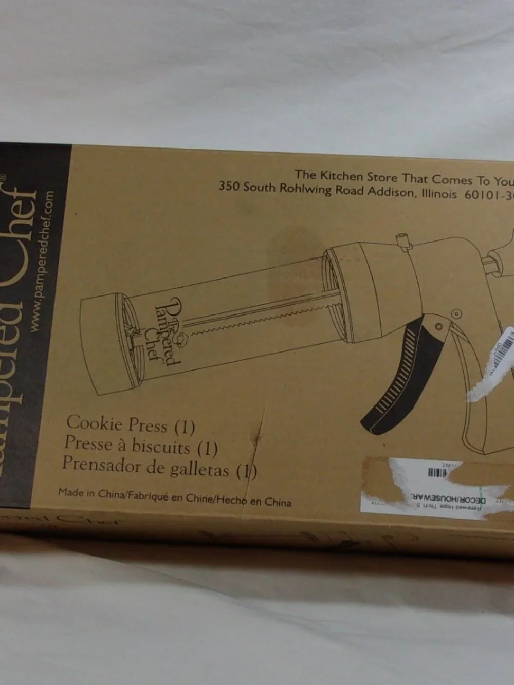 NEW IN ORIGINAL BOX PAMPERED CHEF COOKIE PRESS